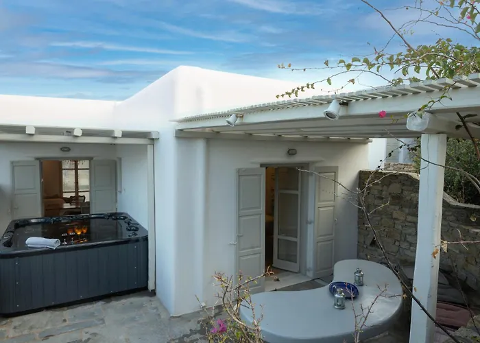 Villa Mon Rêve with Private Jacuzzi 5-minute walk - Ornos beach